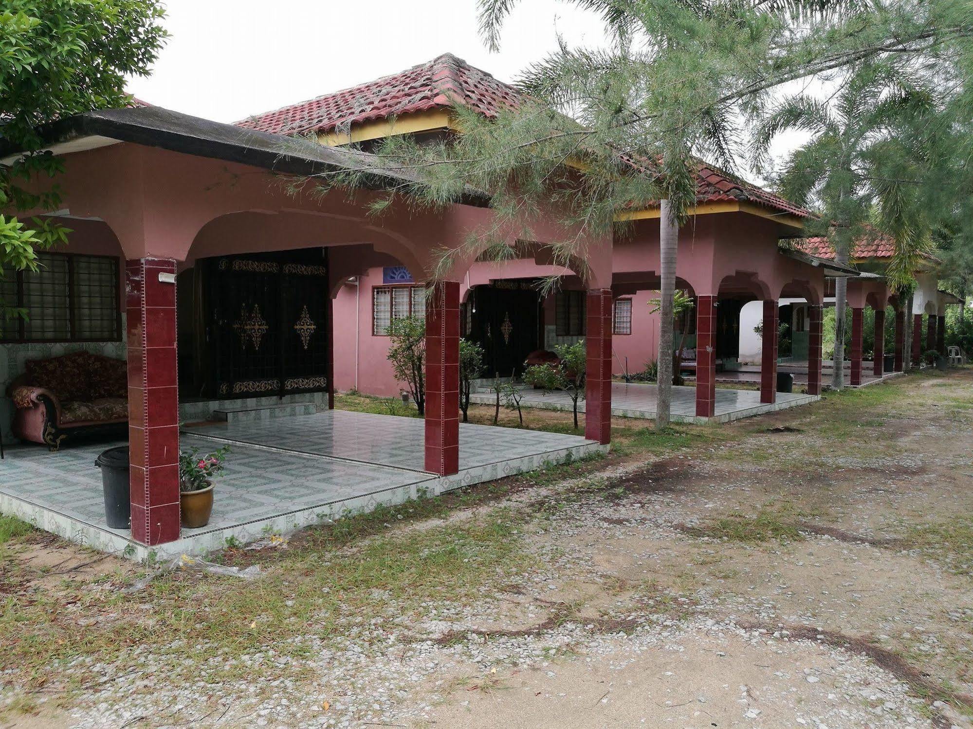 D Kuala Resort Pasir Puteh Extérieur photo